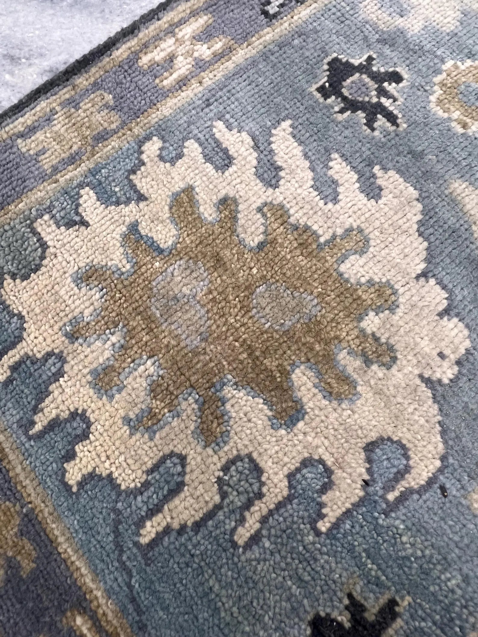 Hand-Knotted Charcoal & Slate Blue Oushak Wool Rug (8x10)