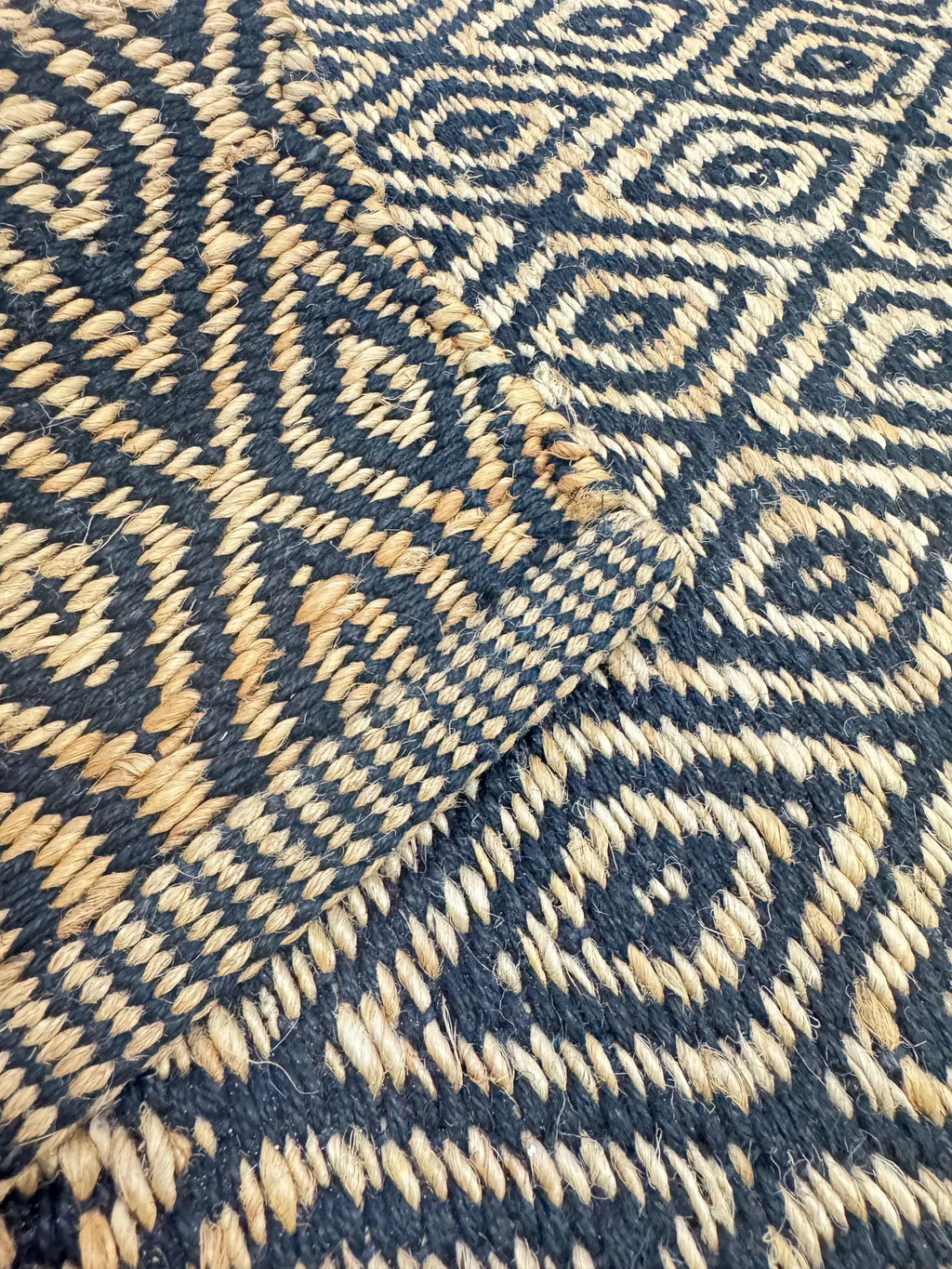 5x8 Natural Jute Diamond Pattern Area Rug