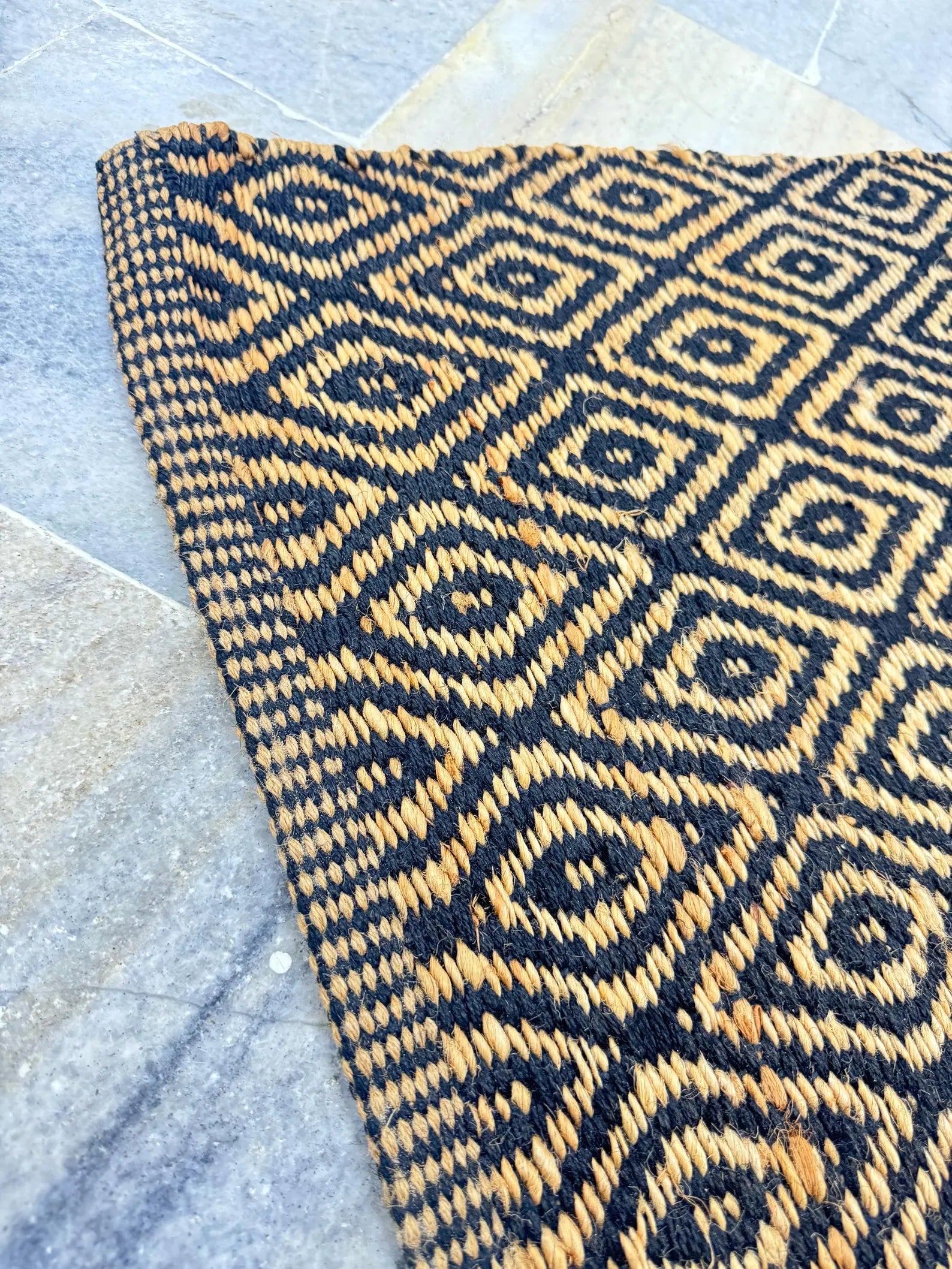 5x8 Natural Jute Diamond Pattern Area Rug