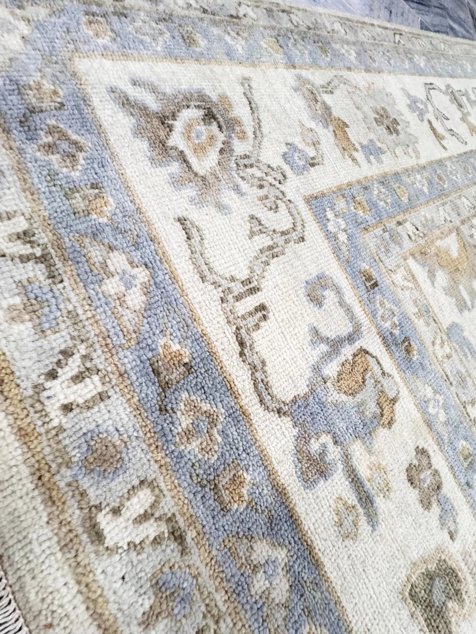 8x10 Distressed Oushak Hand-Knotted Wool Rug - Vintage Inspired