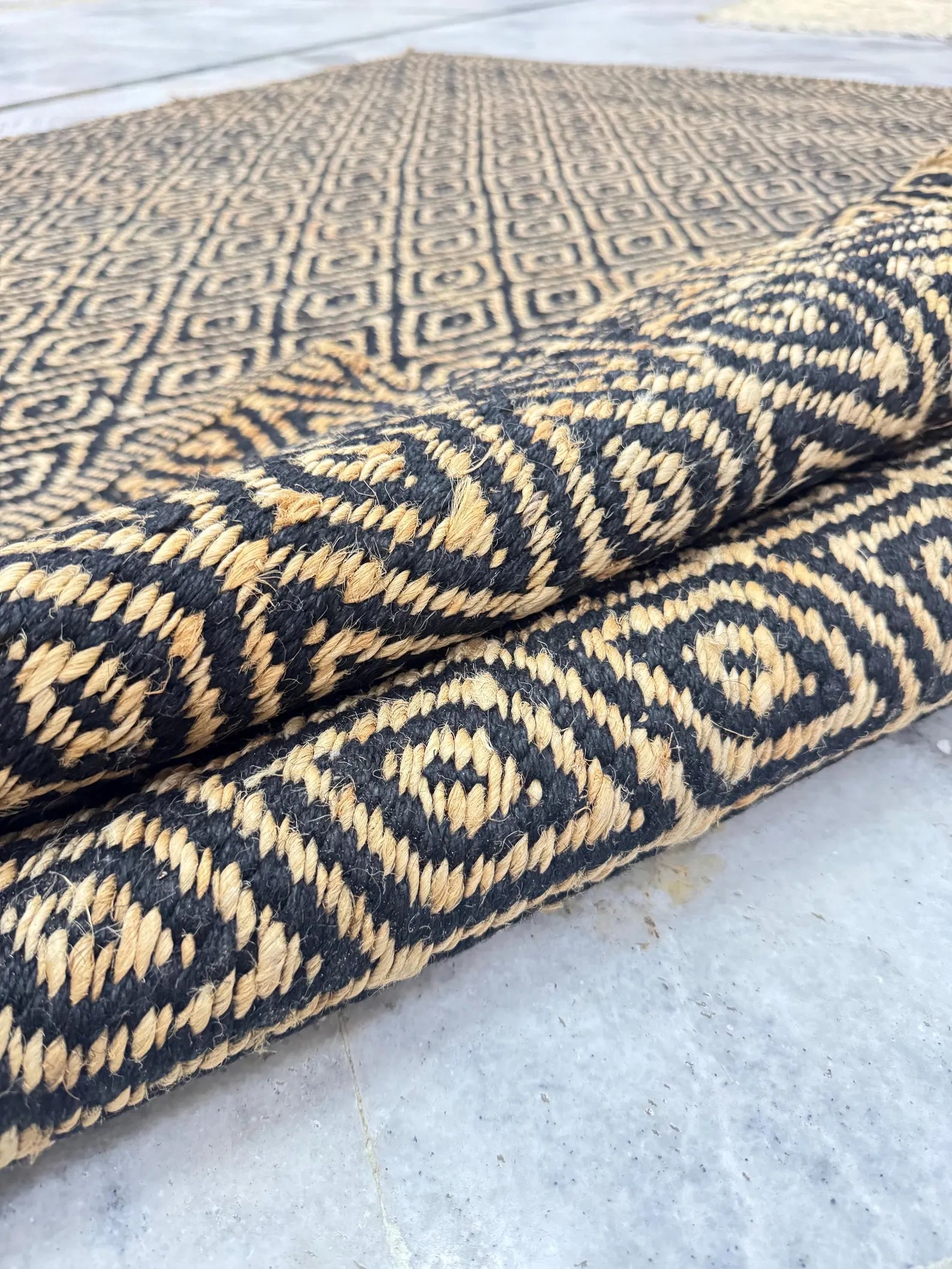 5x8 Natural Jute Diamond Pattern Area Rug