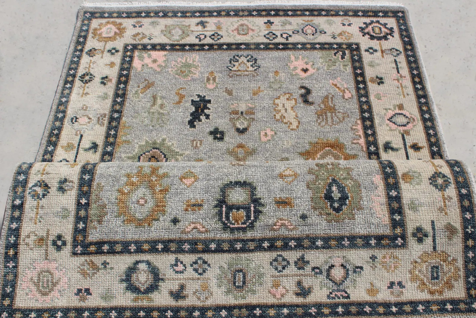 Gray Ivory Hand-Knotted Oushak Wool Rug, Modern Turkish Muted Pastel Area Rug