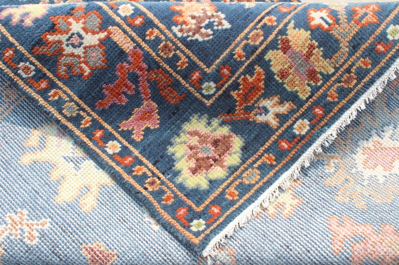 Hand-Knotted Oushak Wool Rug - Authentic Turkish Style Area Rug in Navy Blue