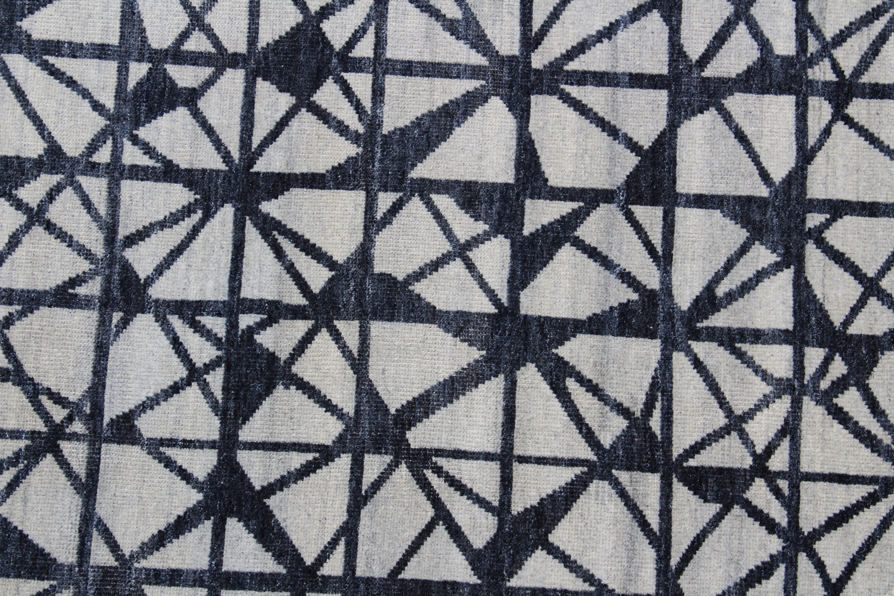 Hand Knotted Wool Blend Rug, Gray Charcoal Geometric Pattern, 8x10