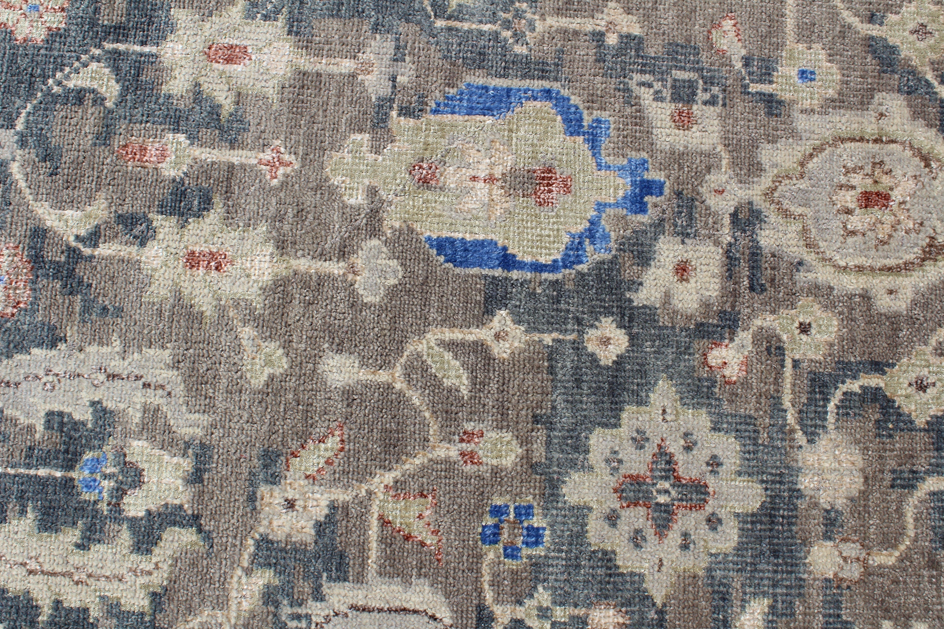 8X10 ft Hand Knotted Gray Beige Traditional Pattern Wool and Viscose Rug for living room
