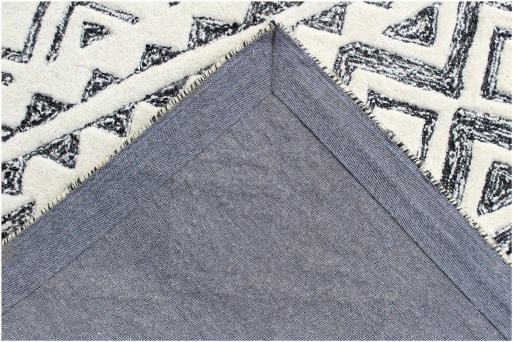 5x8 ft Hand-Tufted Geometric Tribal Rug | Ivory & Charcoal Grey
