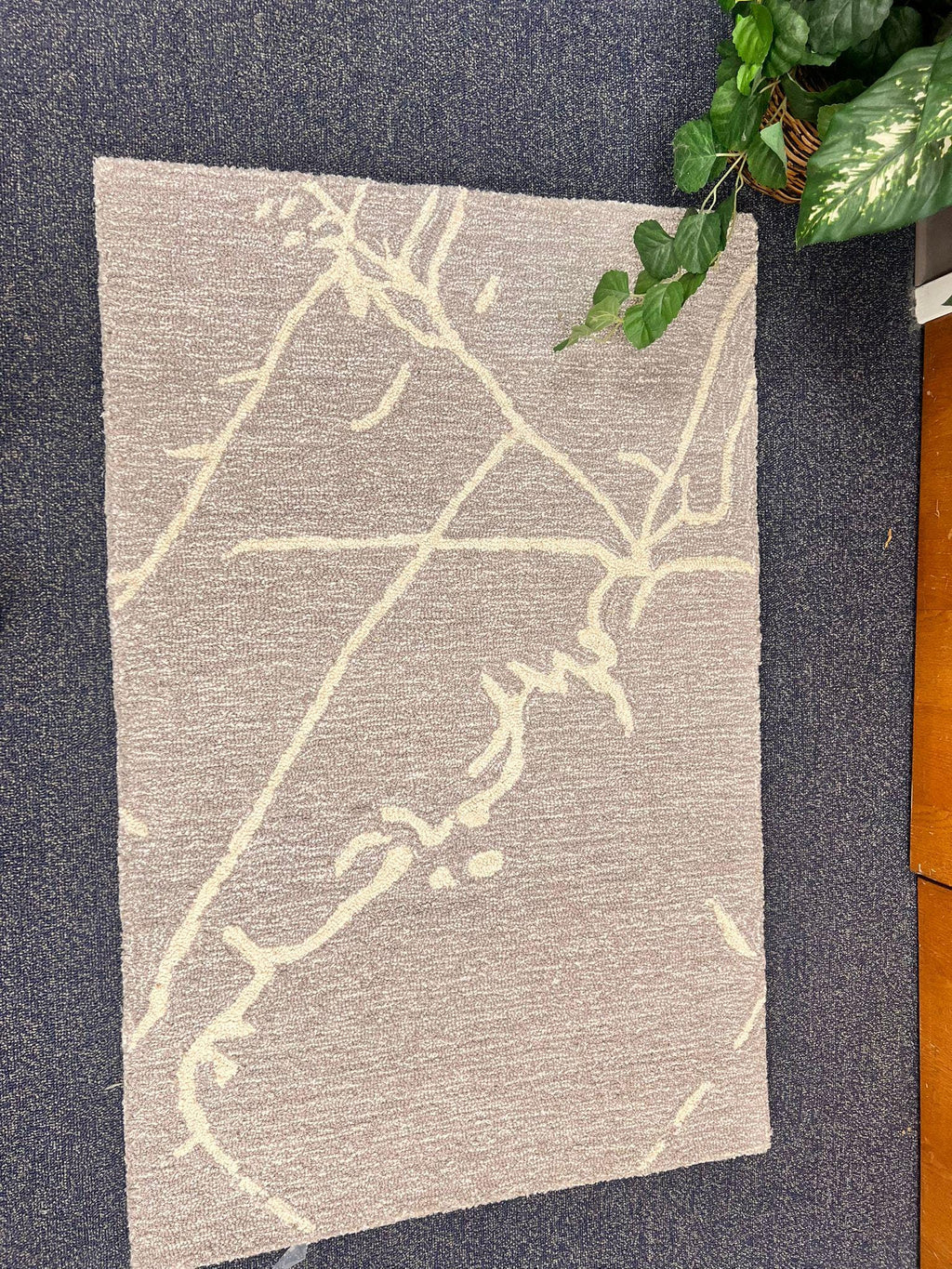 Beautiful Rust, Ivory, Gray modern handtufted 2.6x4 handmade rug for entry way, bedside, any cozy reading corners. perfect for small spaces