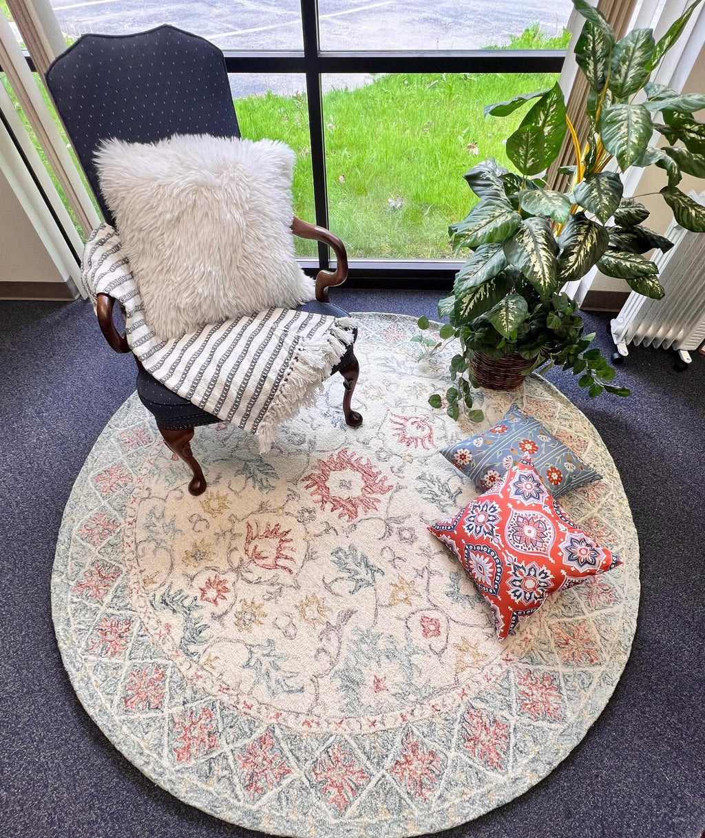 6ft Round Hand-Tufted Wool Floral Rug – 8ft Round Traditional Medallion Design