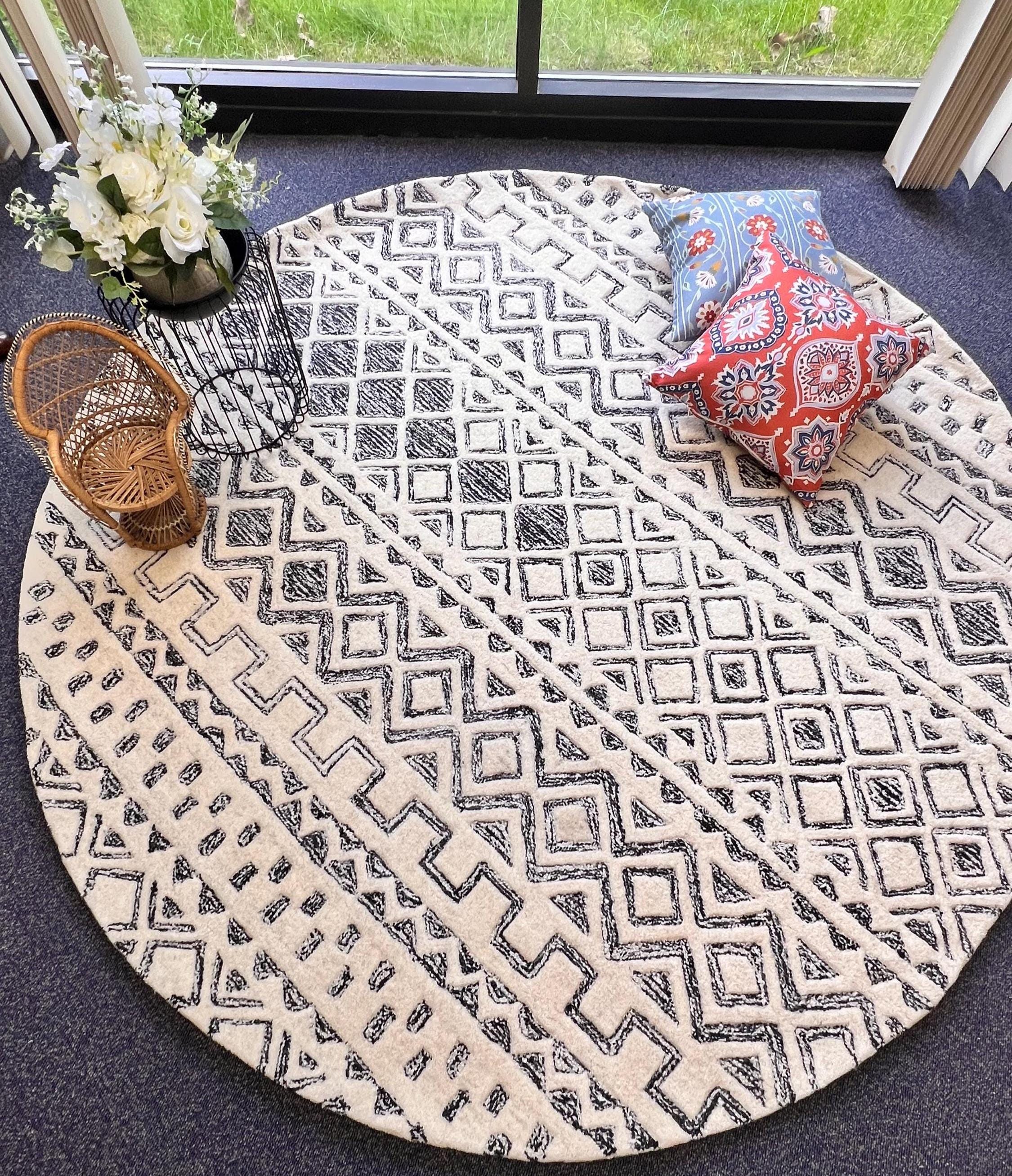 Handmade 6x6 round geometric pattern black ivory modern hand tufted rug for living room, bedroom and dining area, study roomEntryway