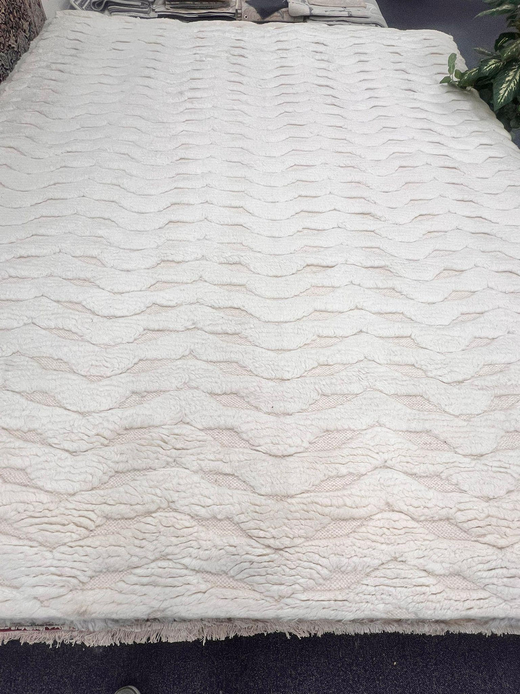 Ivory Moroccan rug high-low zig-zag patterned pile handmade 8x10 rug for bedroom, living room, cozy reading room