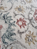 6ft Round Hand-Tufted Wool Floral Rug – 8ft Round Traditional Medallion Design