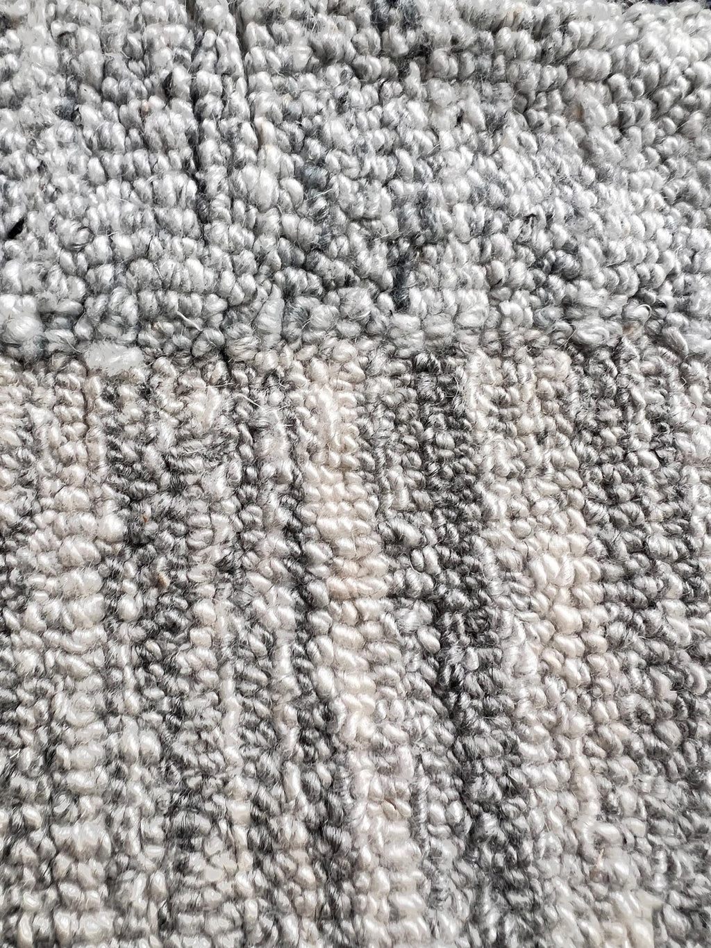 6 ft and 8 ft Hand-Tufted Round Wool Rug – Modern Abstract Texture