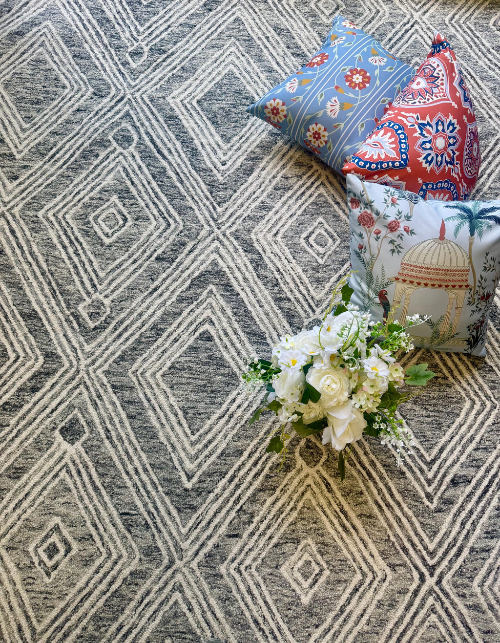 Hand Tufted Wool Rug, Charcoal Ivory Geometric Looped Pile