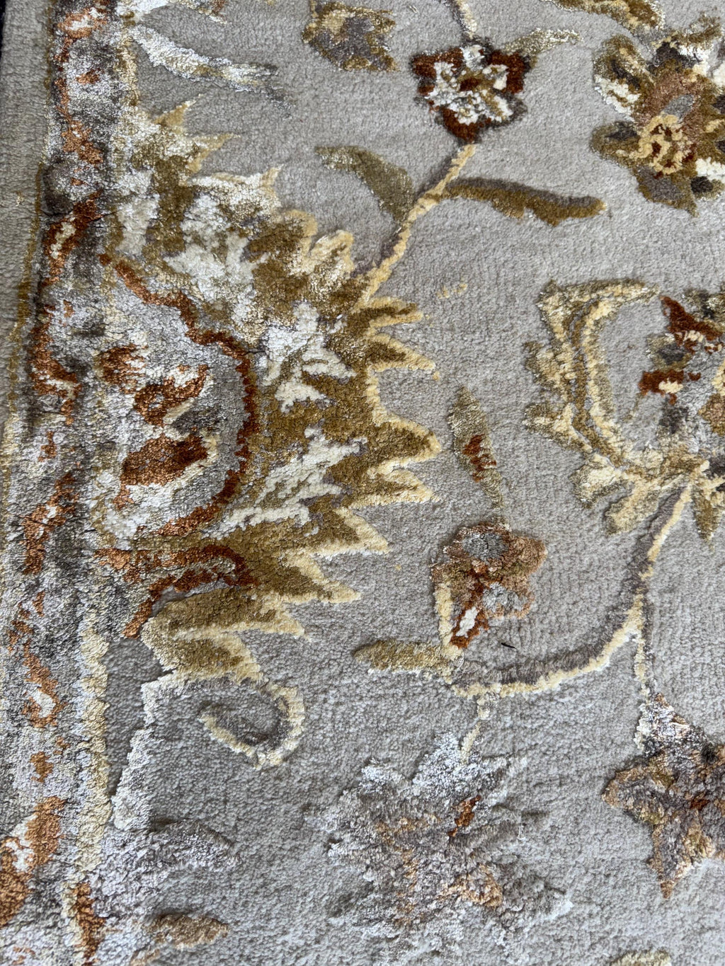 5x8 ft Elegant Traditional Hand-Tufted Wool & Silk Rug | Cream & Terracotta