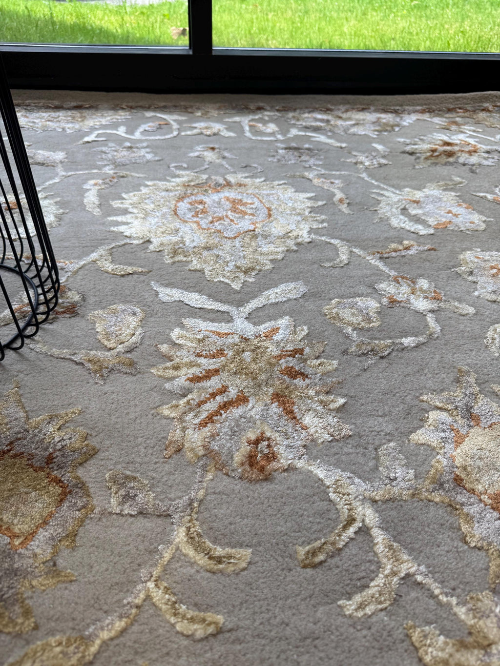 5x8 ft Elegant Traditional Hand-Tufted Wool & Silk Rug | Cream & Terracotta