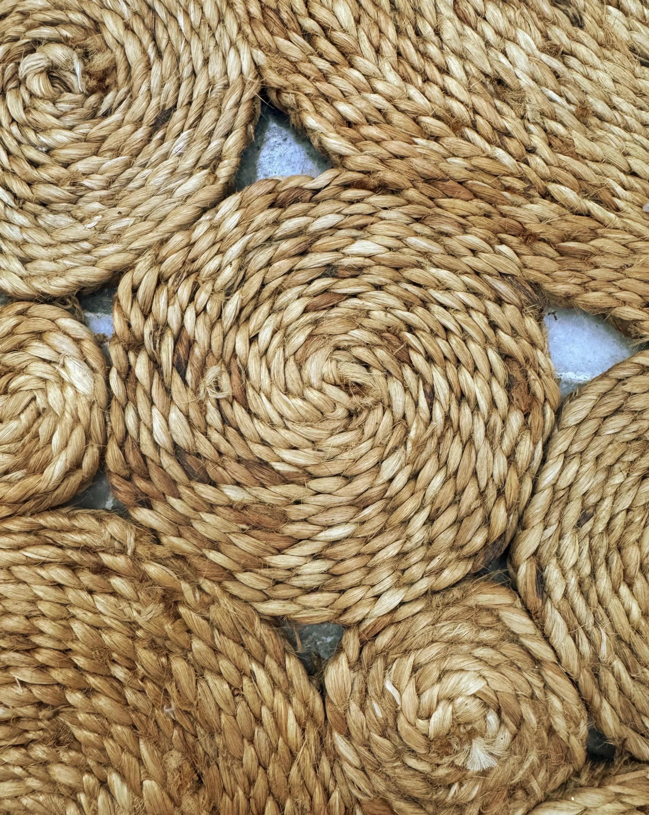 Hand-Stitched Jute 5.5x5.5 Round Rug, Minimalist Boho Decor