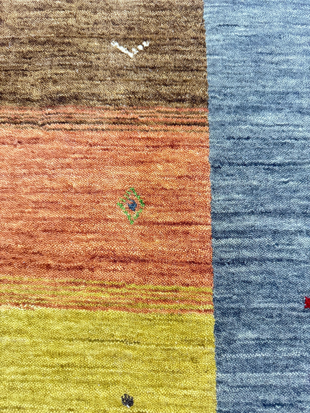 Modern Gabbeh Rug 8x9 Hand-Knotted Wool Area Rug