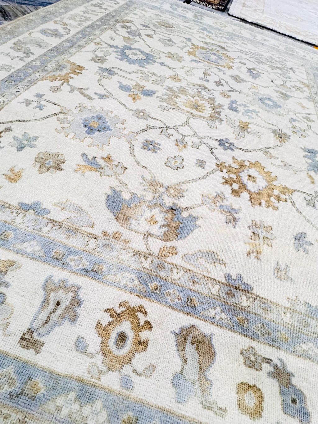 8x10 Distressed Oushak Hand-Knotted Wool Rug - Vintage Inspired