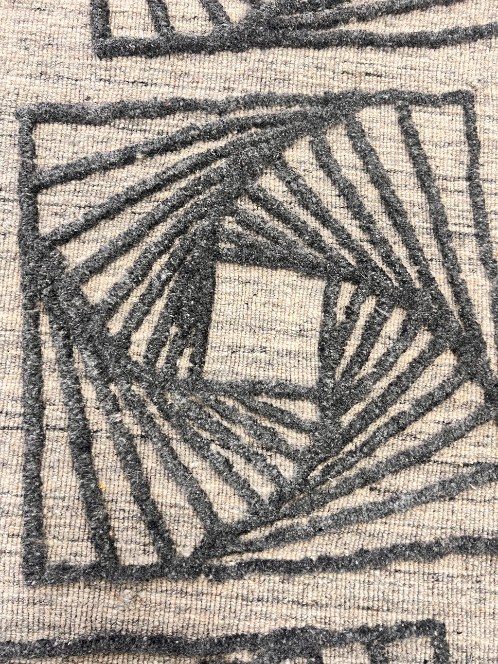 2x3 Modern Geometric Spiral Handwoven High-Low Rug Abstract charcoal Black beige Textured small Area Rug Entryway Neutral Home Decor Doormat