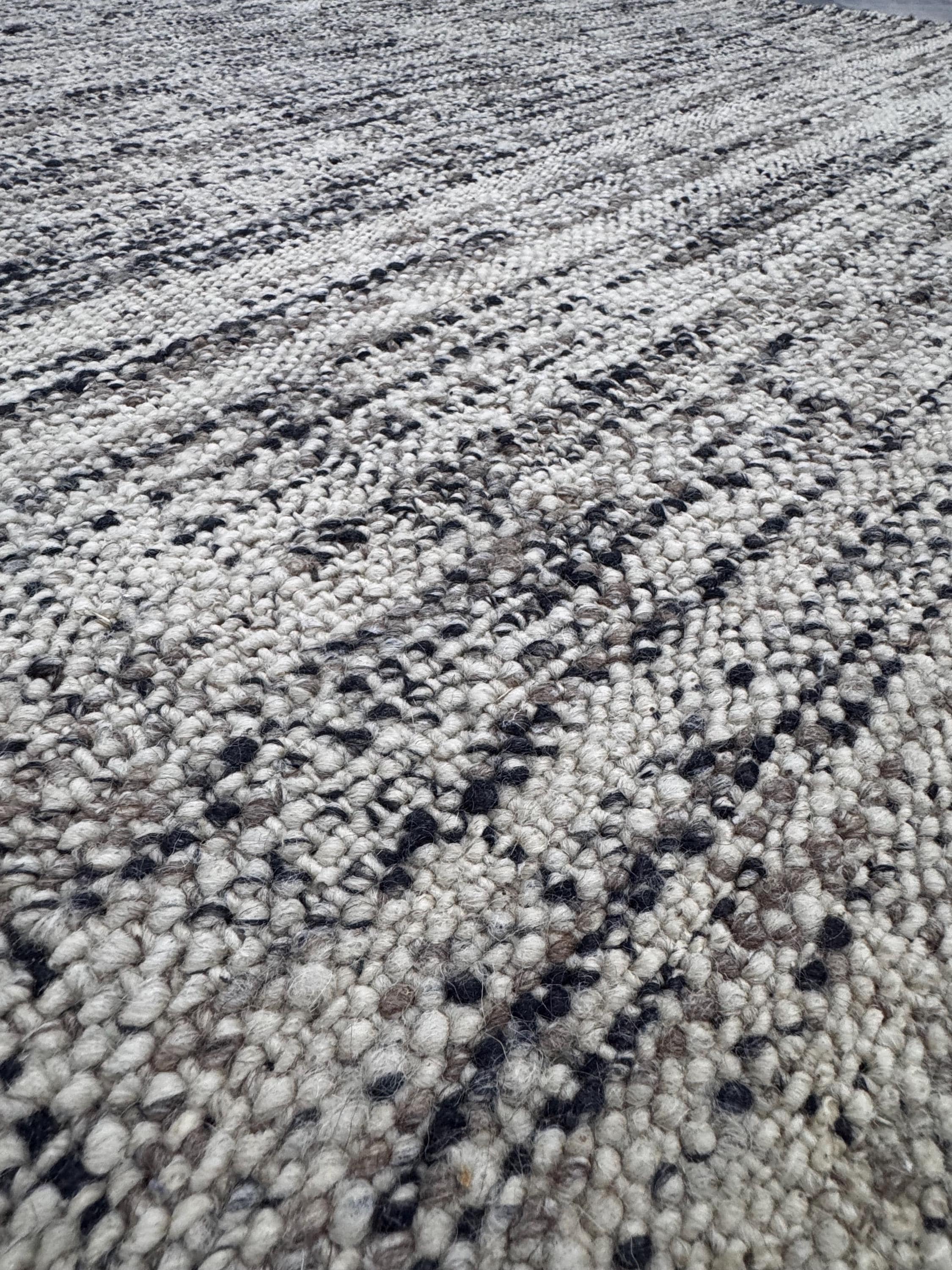 5x8 Handwoven Wool and Jute Area Rug, Neutral Gray, black & Cream Textured Floor Mat, Farmhouse Boho Kilim Style Tasseled Bedroom Living