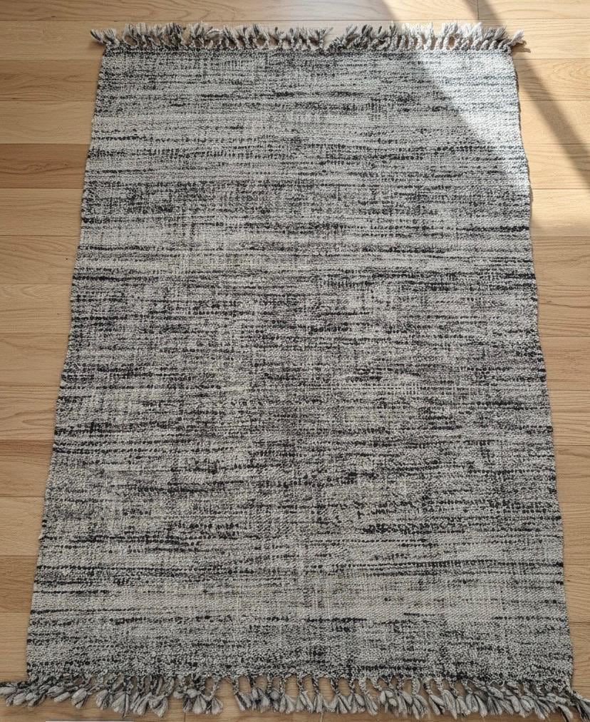 5x8 Handwoven Wool and Jute Area Rug, Neutral Gray, black & Cream Textured Floor Mat, Farmhouse Boho Kilim Style Tasseled Bedroom Living