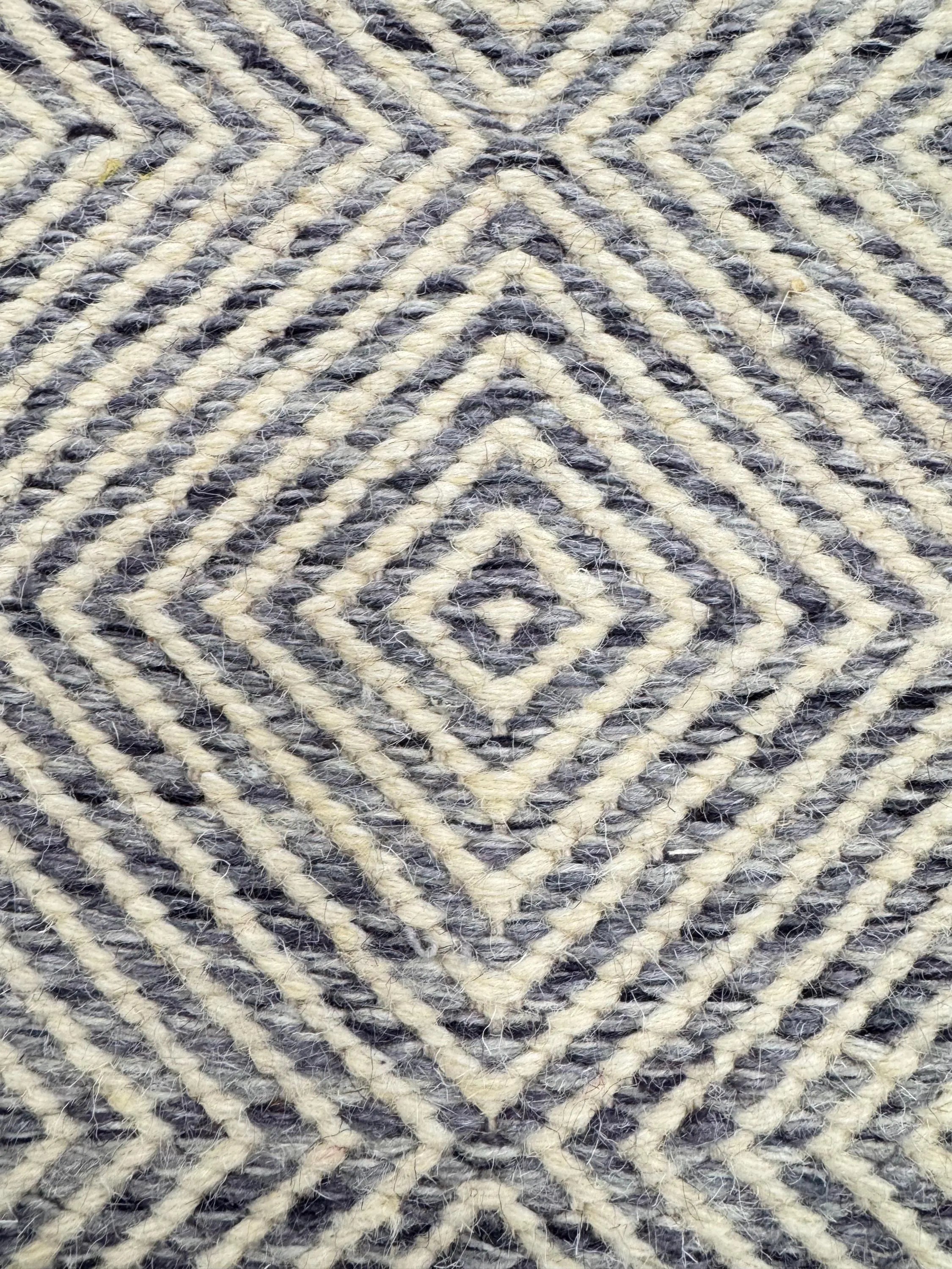 Diamond Geometric Wool Jute Rug - Neutral Grey/Ivory Flatweave Area Rug - Durable Entryway & Kitchen
