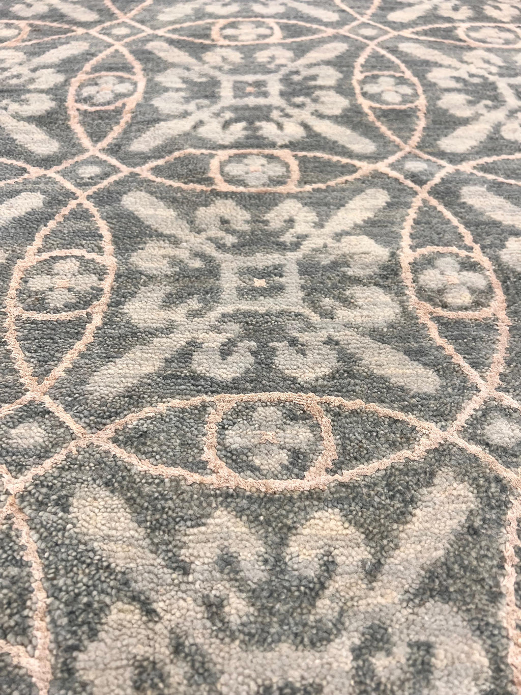 2x3 Hand-Knotted Wool & Silk Rug, Luxury Light Blue Circle Pattern Accent Mat, Grayish Blue Modern Small Rug for bedside, doormat