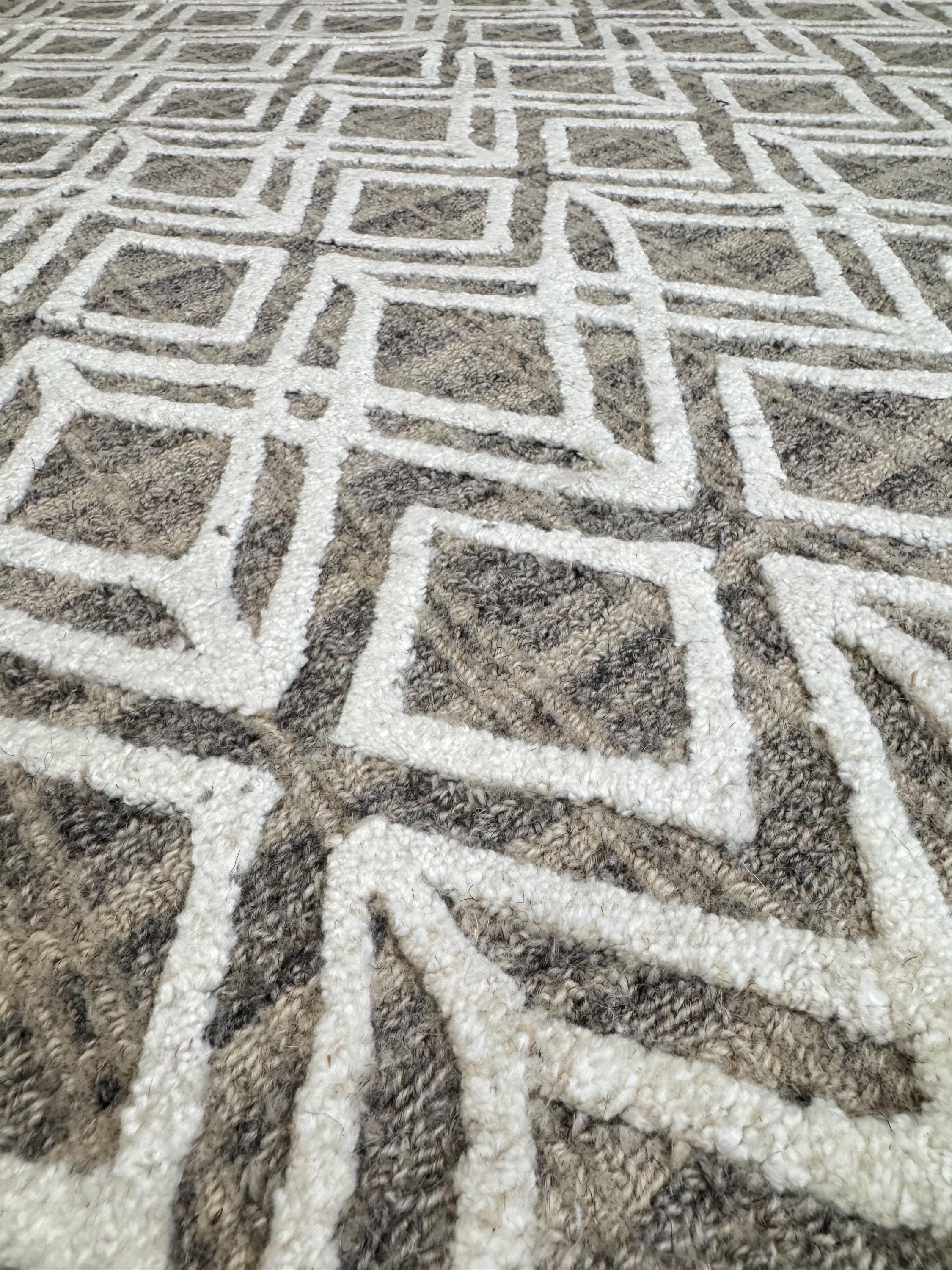 5x8 Diamond Pattern Handwoven Wool Rug - Neutral Geometric Home Decor - Soft Taupe & Cream Textured Rug - High Quality Sustainable Area Rug