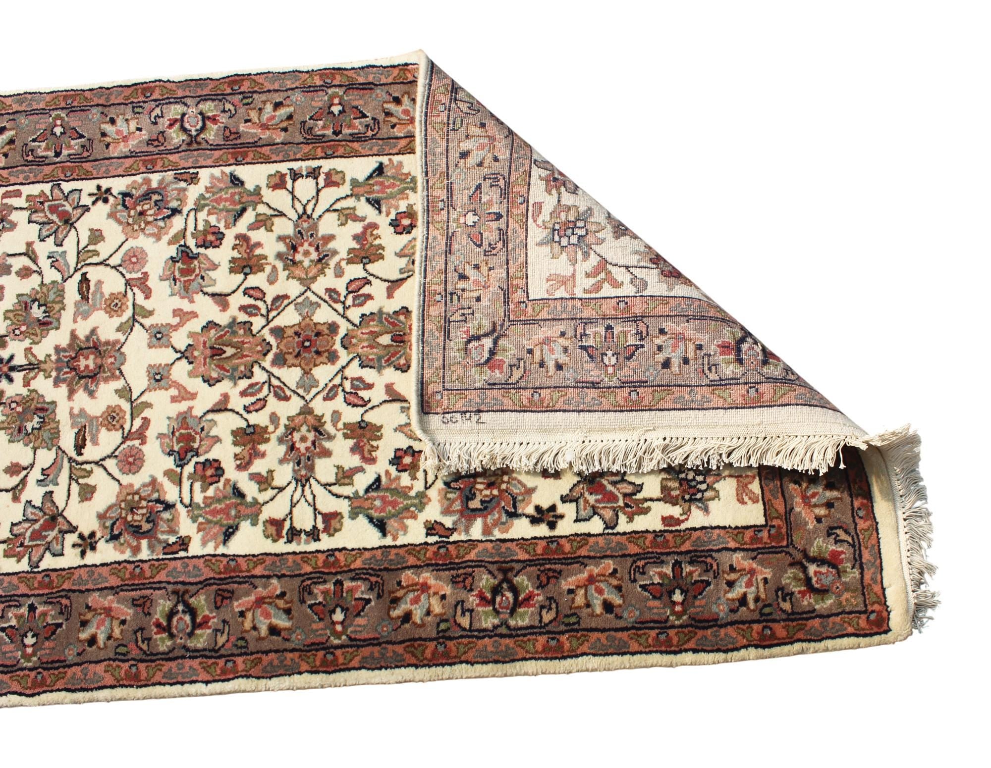 Hand-Knotted Wool Runner 2.5x9.4 ft - Vintage Style Floral Persian Rug - Cream & Sage Green Hallway Runner - Traditional Kitchen Rug Runner