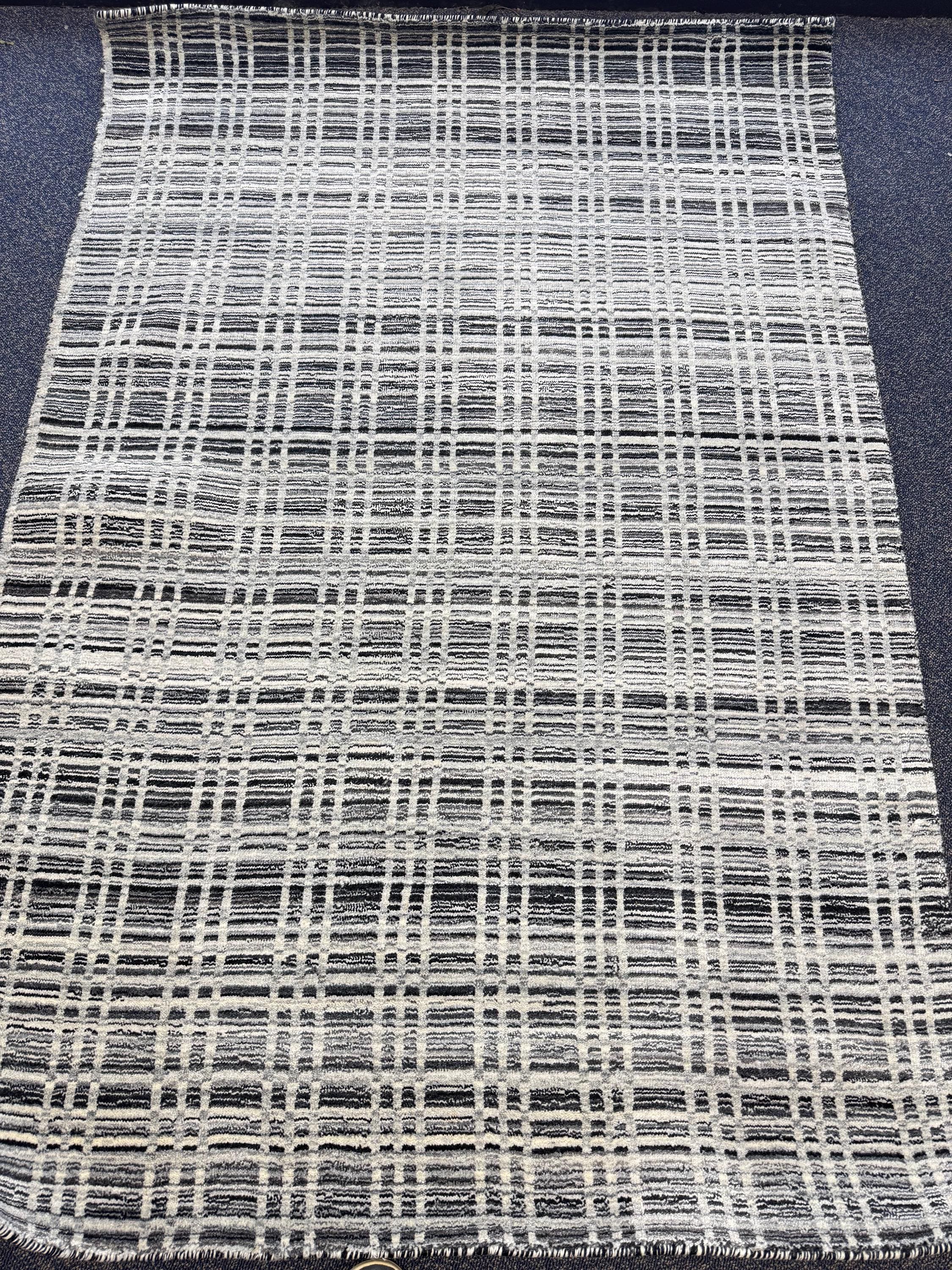 Modern Handwoven Wool Rug 4x6 - Black and grey Plaid Area Rug - Minimalist Glitch Pattern Flatweave - Scandinavian Style Hand-loomed Carpet