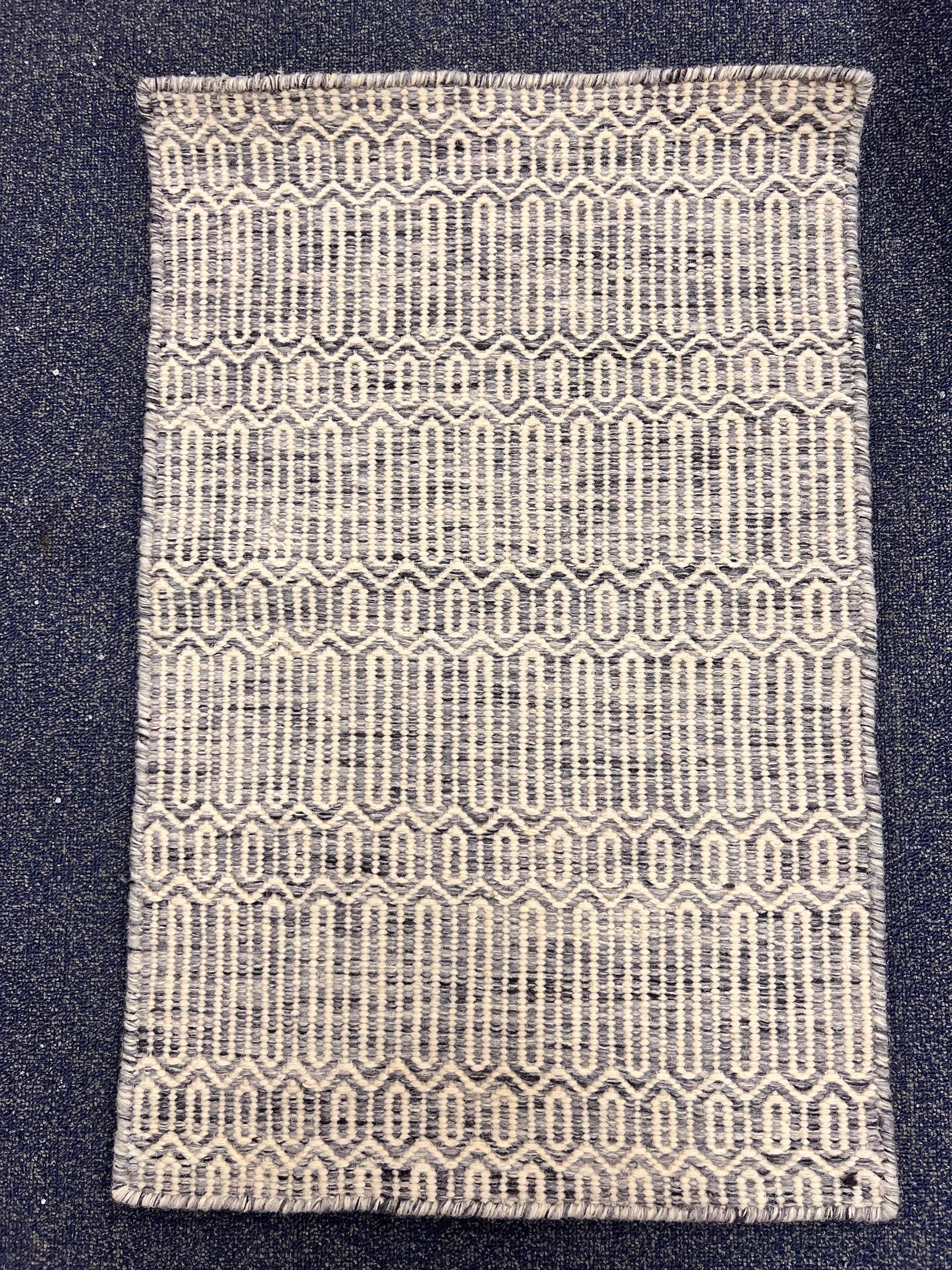 Diamond Geometric Wool Jute Rug - Neutral Grey/Ivory Flatweave Area Rug - Durable Entryway & Kitchen