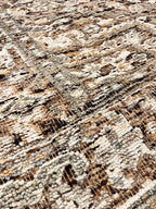 8x10 Hand-Knotted Textured High-Low medallion Style Wool & Jute Rug